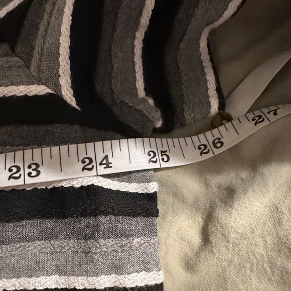 NWT - Forever 21 Men’s Short Sleeve Shirt. - Picture 6 of 8